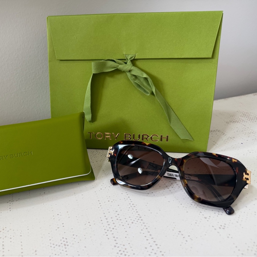 Tory Burch Eleanor acetate Tortoiseshell Sunglasses with Brown Lenses
